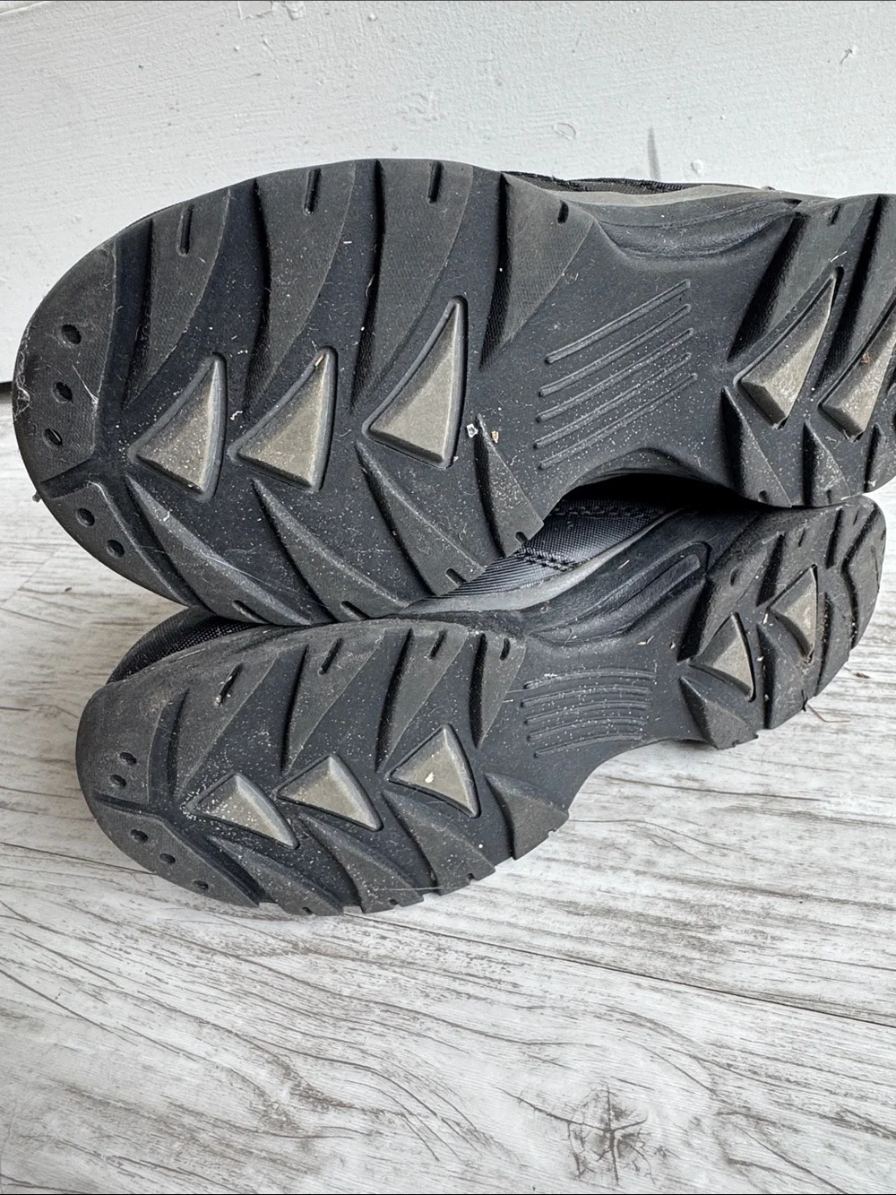 Kids Winter Boots - Black/Gray